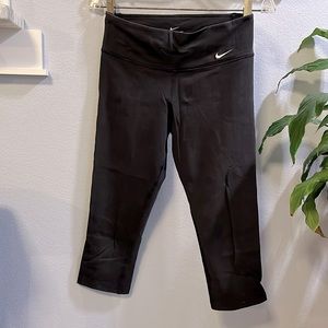 Nike crop leggings